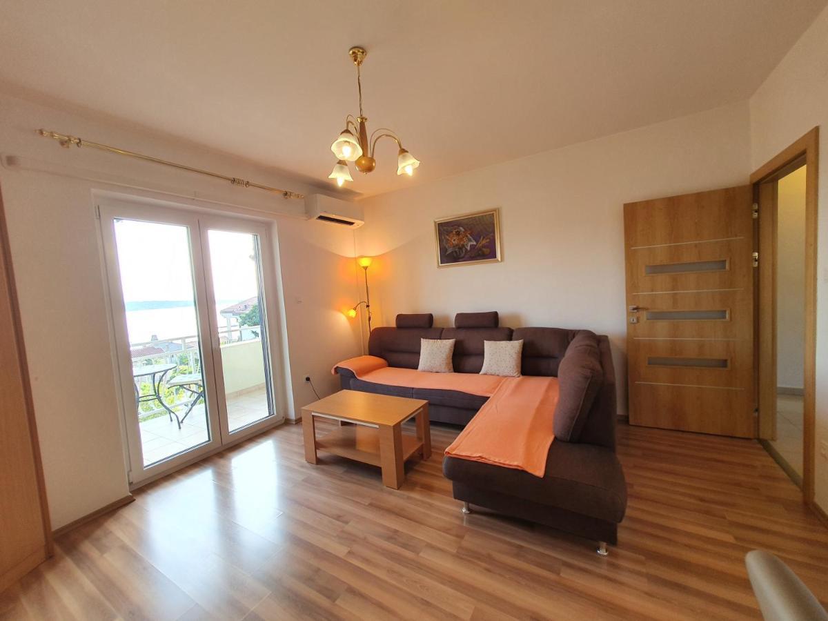Apartments Zic Малинска Екстериор снимка