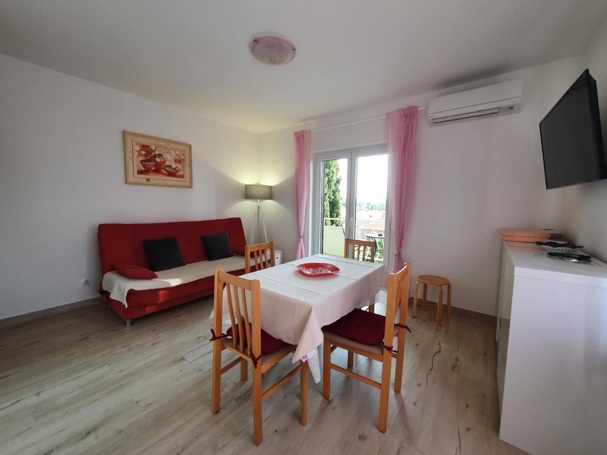 Apartments Zic Малинска Екстериор снимка