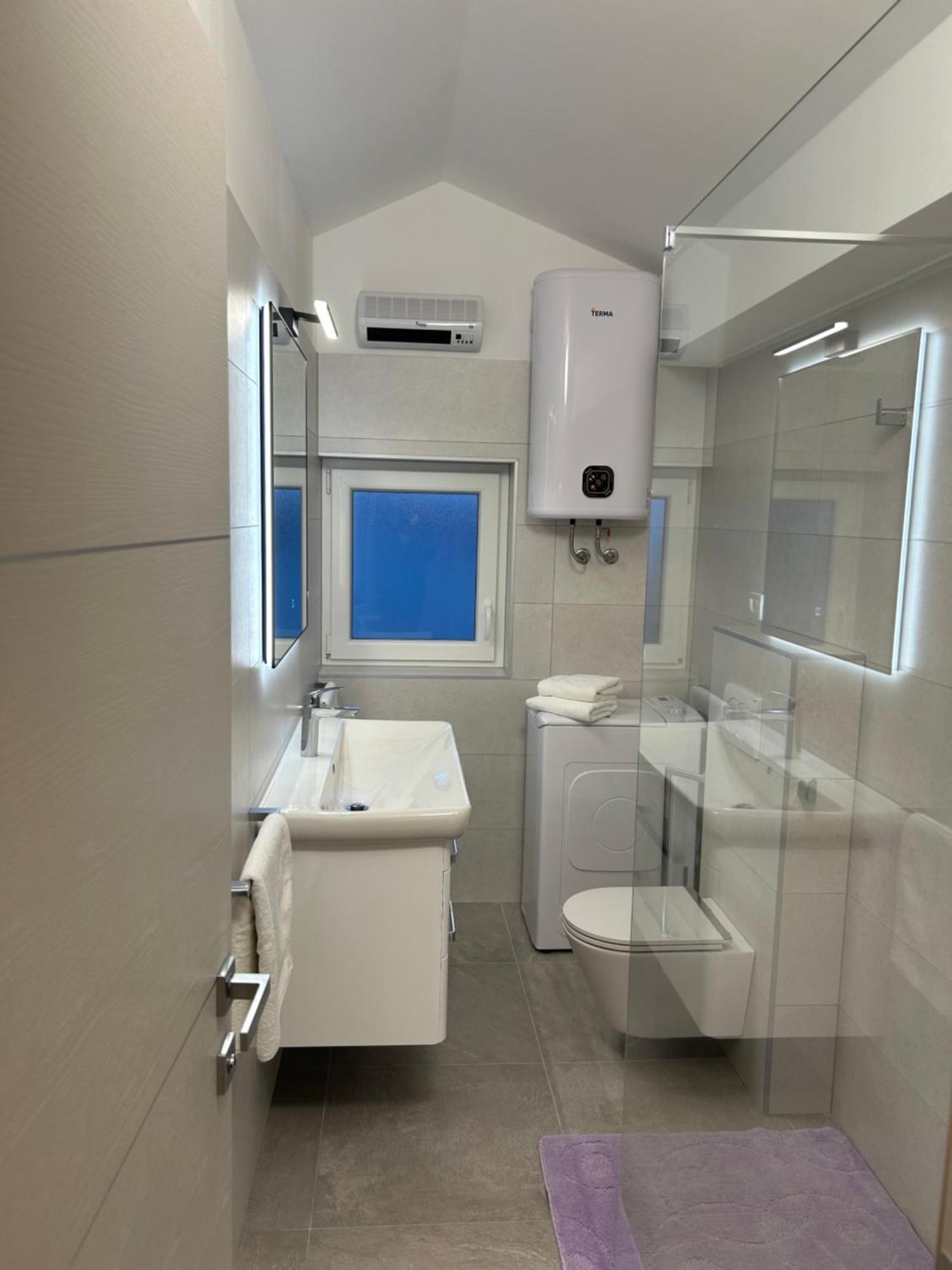 Apartments Zic Малинска Екстериор снимка