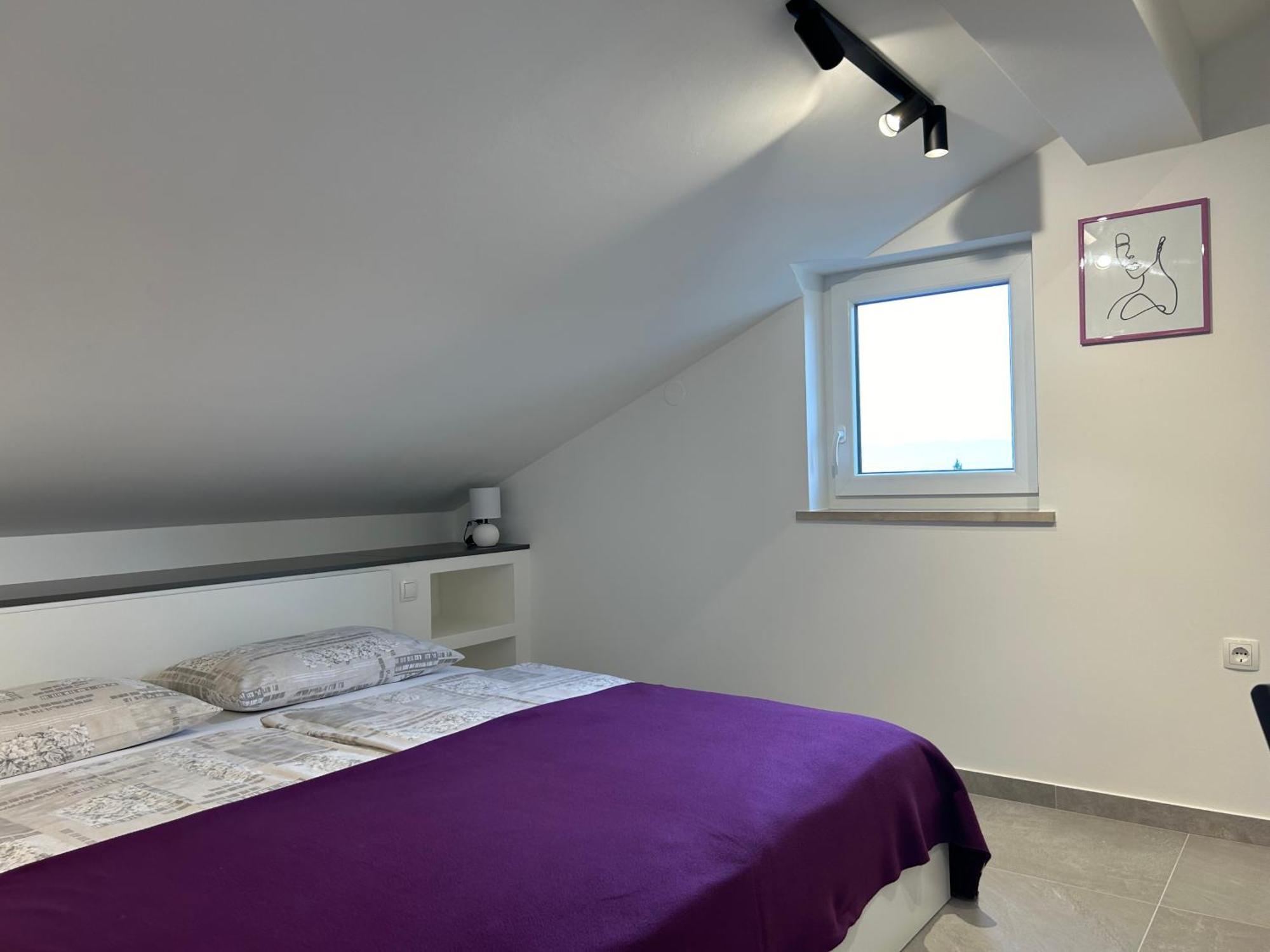 Apartments Zic Малинска Екстериор снимка