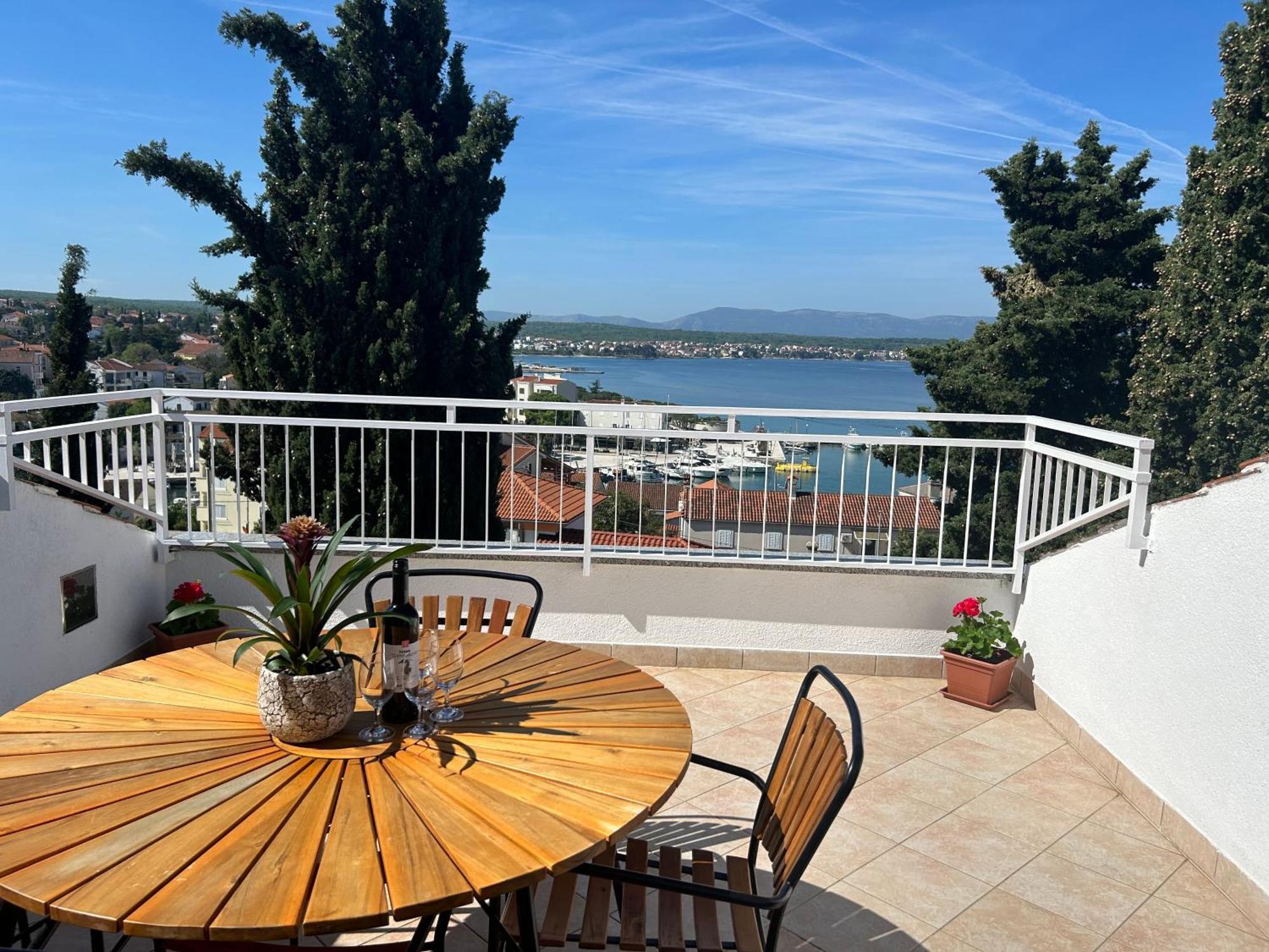 Apartments Zic Малинска Екстериор снимка